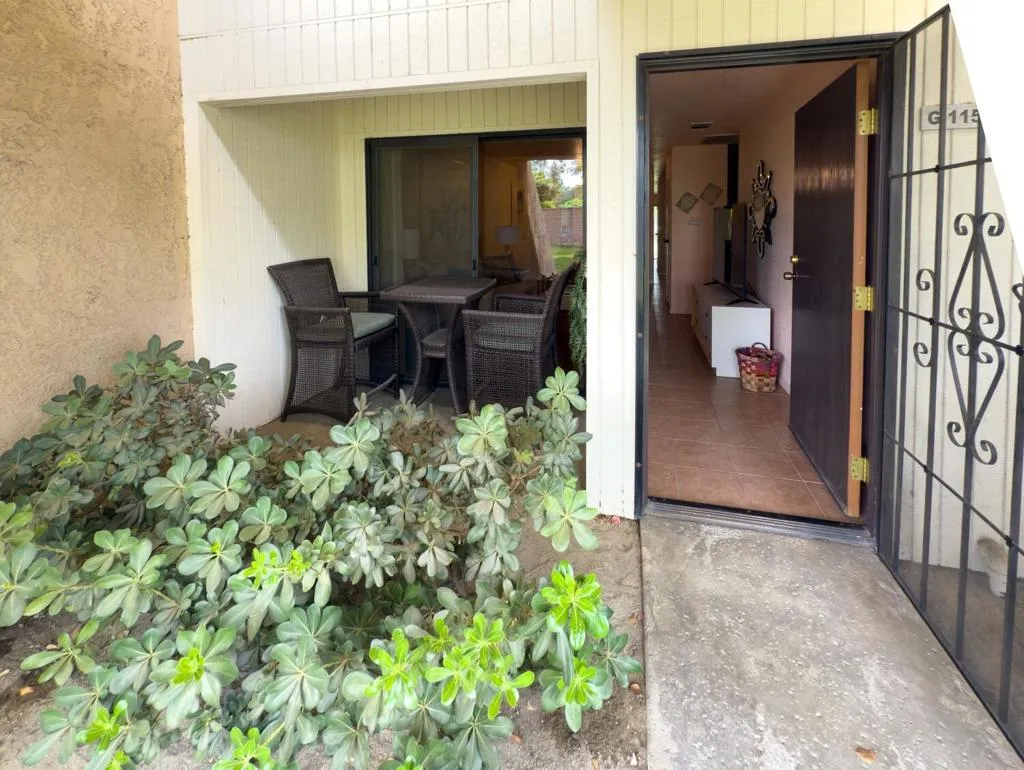 2809 N Los Felices Circle E G115, Palm Springs, California 92262 home-pic-10